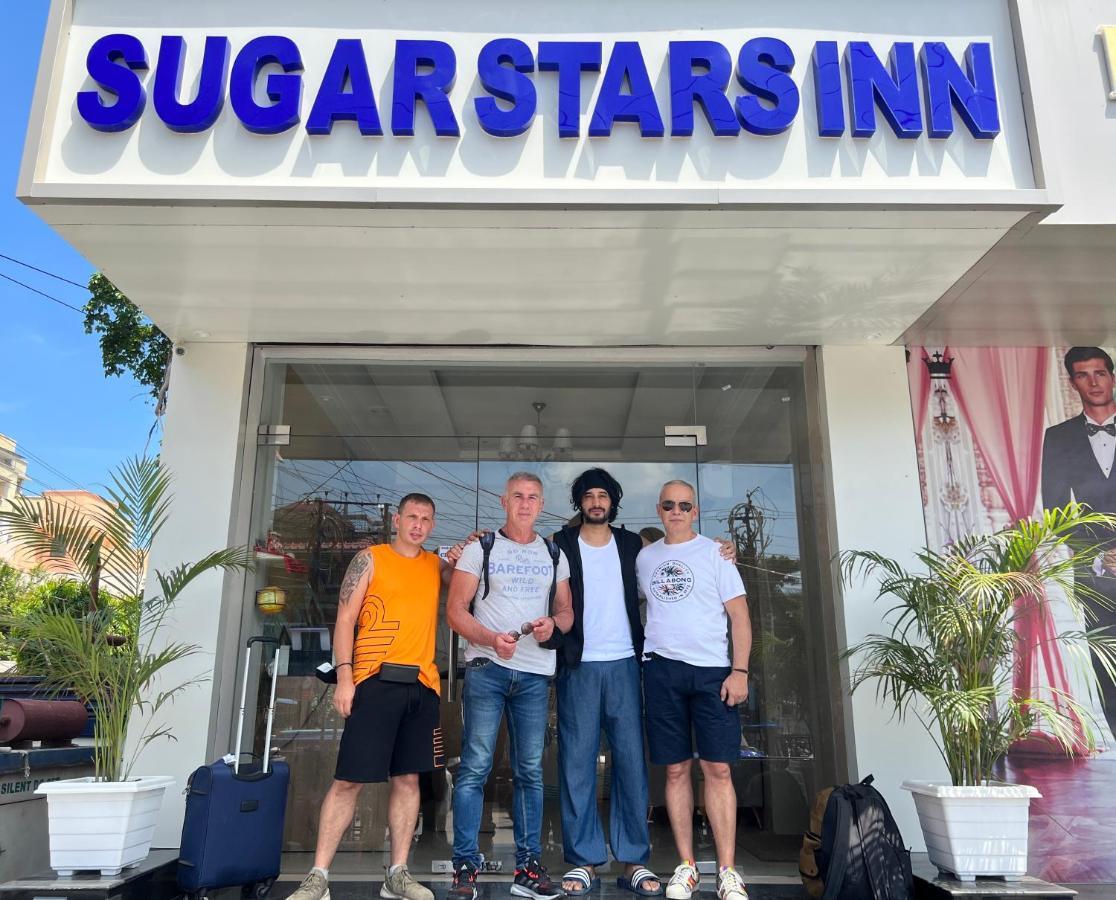 Sugar Stars Inn Варанаси Экстерьер фото